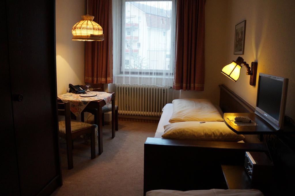 Hotel Zum Ochsen ฟวร์ตวานเงน ห้อง รูปภาพ